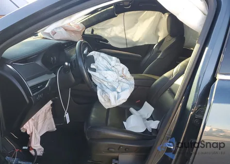 2020 Cadillac Xt4 Premium Luxury z USA, uszkodzony, nr VIN 1GYFZCR48LF069649